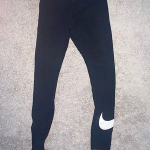 Black Nike Leggings